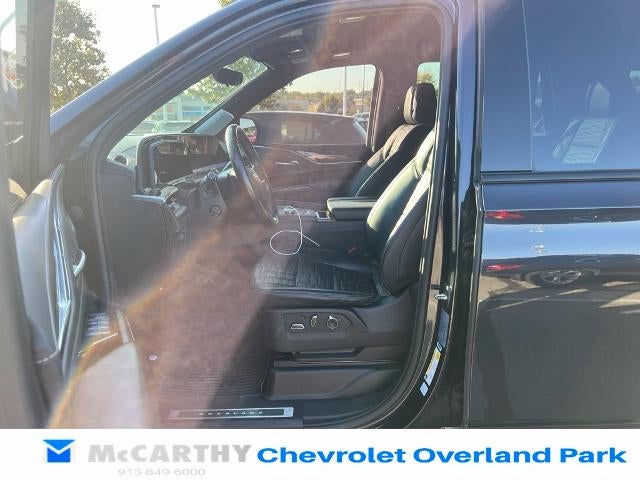 2023 Cadillac Escalade 4WD Sport Platinum