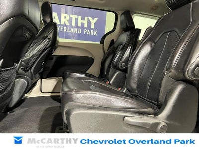 2022 Chrysler Pacifica Hybrid Touring L