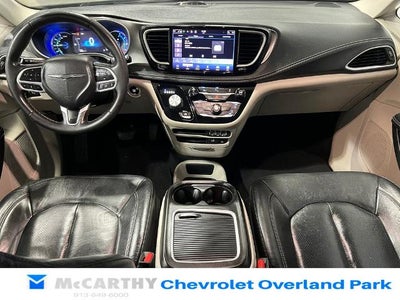 2022 Chrysler Pacifica Hybrid Touring L