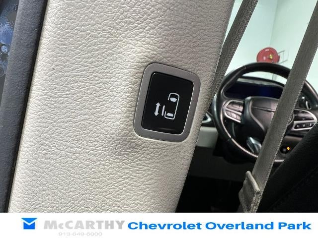 2022 Chrysler Pacifica Hybrid Touring L
