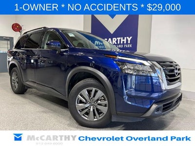 2025 Nissan Pathfinder SV