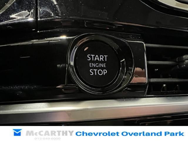 2025 Nissan Pathfinder SV - Photo 17
