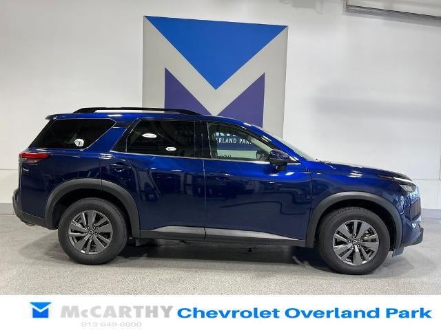 2025 Nissan Pathfinder SV - Photo 4