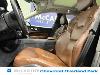 2018 Volvo XC60 Momentum