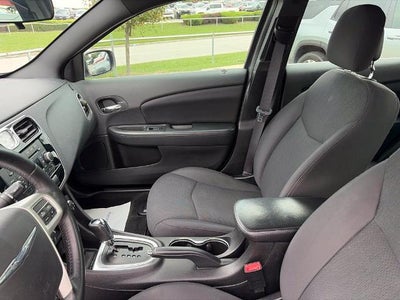 2014 Chrysler 200 Touring