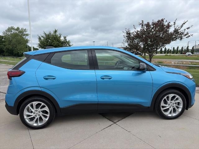 2027 Chevrolet Bolt FWD 4dr LT