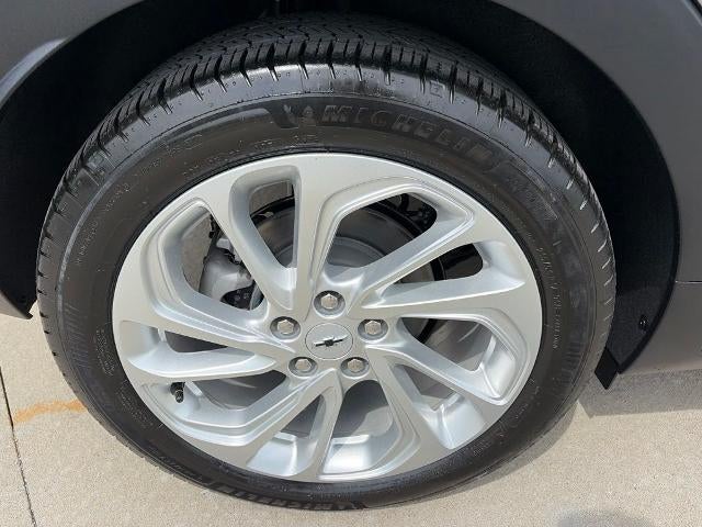 2027 Chevrolet Bolt FWD 4dr LT