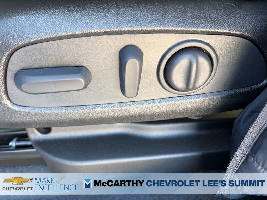 2027 Chevrolet Bolt FWD 4dr LT