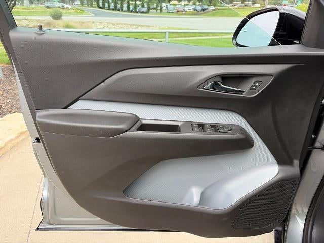 2027 Chevrolet Bolt FWD 4dr RS