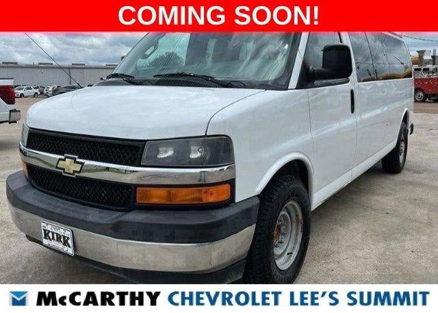 2017 Chevrolet Express Passenger 3500 LT