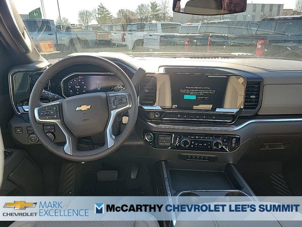 2026 Chevrolet Silverado 3500 HD Crew Cab Long Box 4-Wheel Drive LT