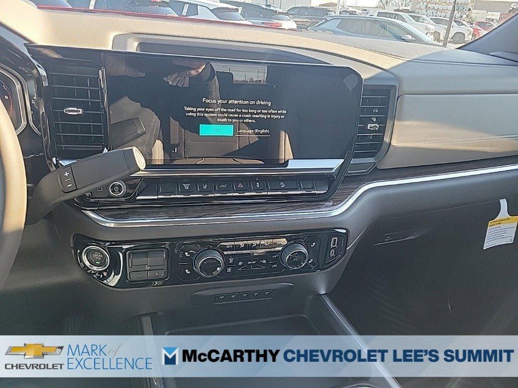 2026 Chevrolet Silverado 3500 HD Crew Cab Long Box 4-Wheel Drive LT