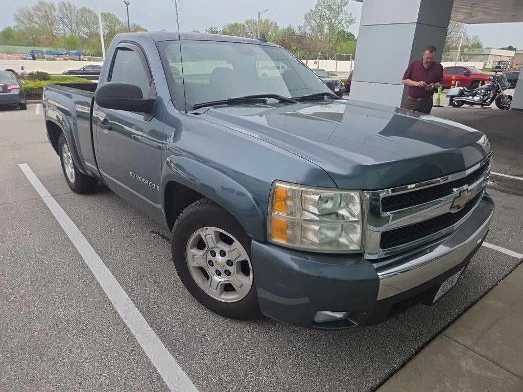 2007 Chevrolet Silverado 1500 LT w/1LT
