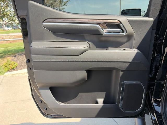2026 Chevrolet Silverado 1500 Crew Cab Short Box 4-Wheel Drive RST
