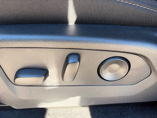 2026 Chevrolet Colorado Crew Cab Short Box 4-Wheel Drive LT