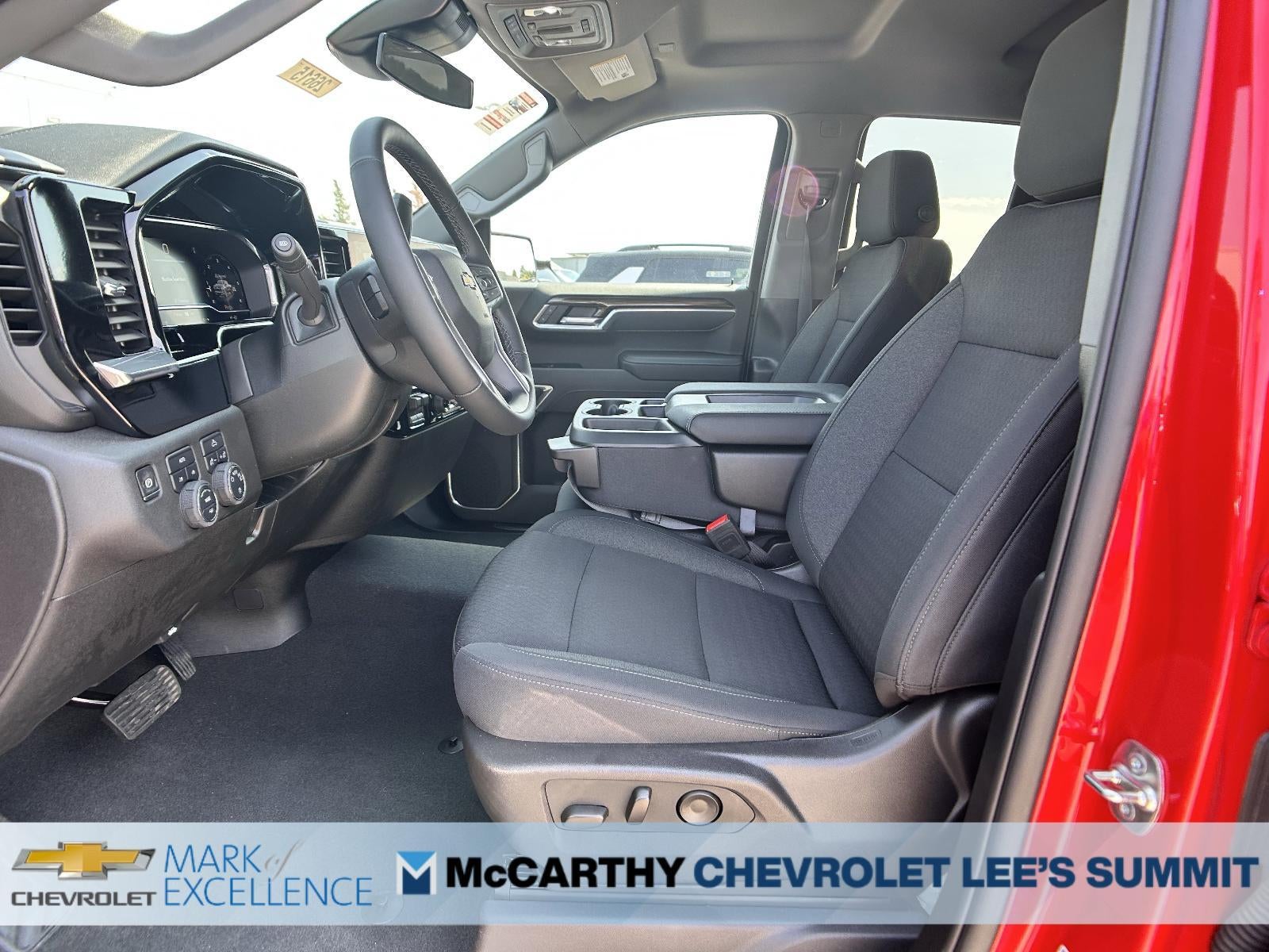 2025 Chevrolet Silverado 1500 Double Cab Standard Box 4-Wheel Drive LT 1LT