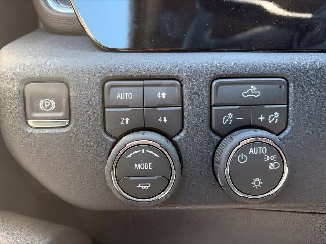 2026 Chevrolet Silverado 1500 Crew Cab Short Box 4-Wheel Drive LT 1LT