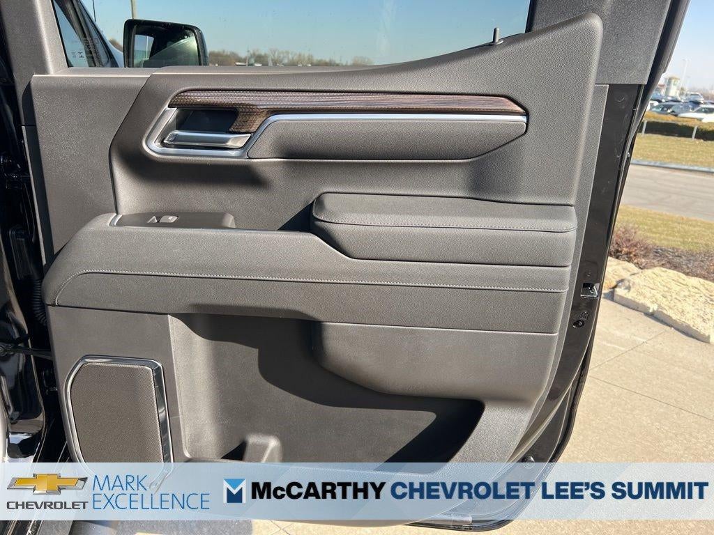 2026 Chevrolet Silverado 1500 Crew Cab Short Box 4-Wheel Drive RST