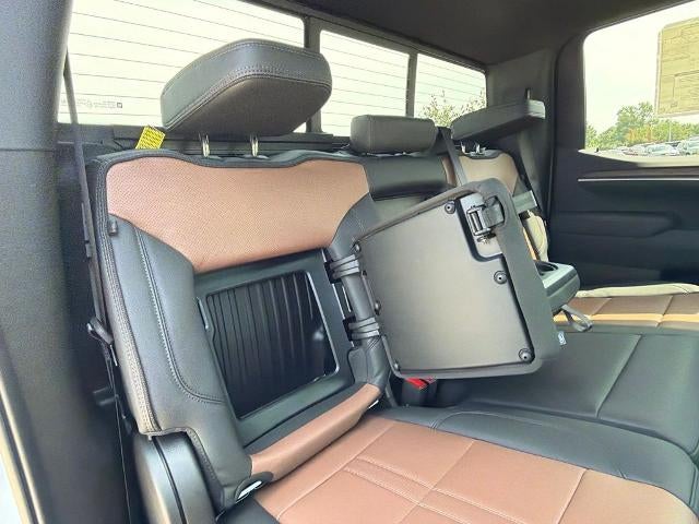 2026 Chevrolet Silverado 1500 Crew Cab Short Box 4-Wheel Drive High Country