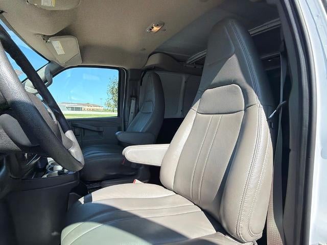 2025 Chevrolet Express Cargo Base
