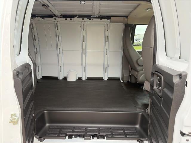 2026 Chevrolet Express Cargo 2500 Extended Wheelbase Rear-Wheel Drive