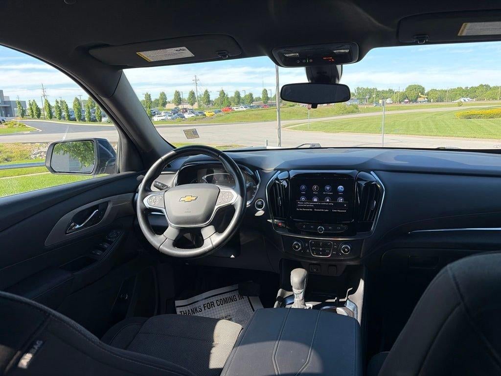 2022 Chevrolet Traverse LT Cloth