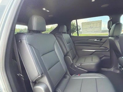 2027 Chevrolet Traverse LT w/2LT