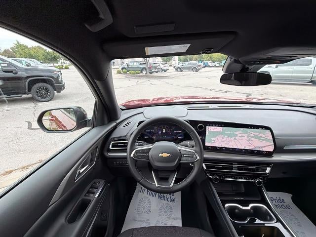 2027 Chevrolet Traverse LT w/2LT