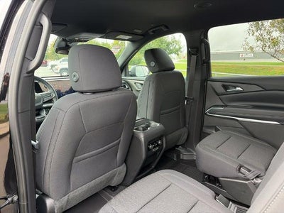 2027 Chevrolet Traverse LT w/2LT