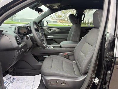 2027 Chevrolet Traverse LT w/2LT