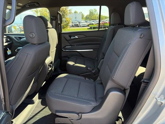 2027 Chevrolet Traverse LT w/2LT
