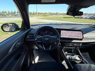 2027 Chevrolet Traverse LT w/2LT