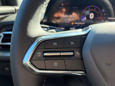 2027 Chevrolet Traverse LT w/2LT