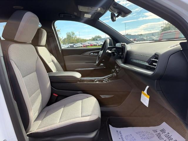 2027 Chevrolet Traverse LT w/2LT
