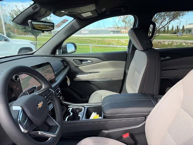 2027 Chevrolet Traverse LT w/2LT