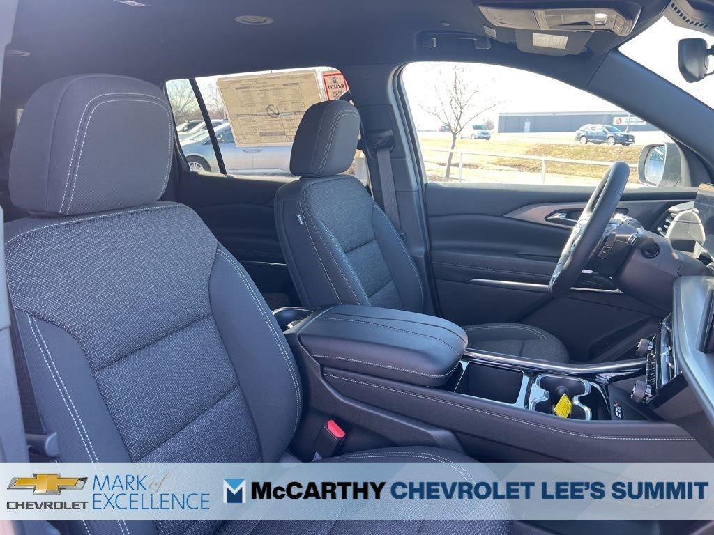 2025 Chevrolet Traverse LT w/2LT