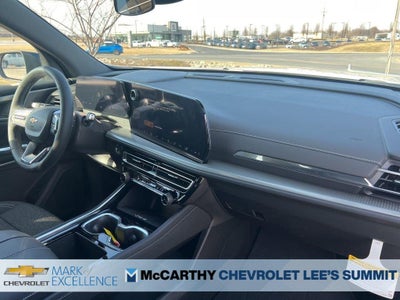 2025 Chevrolet Traverse LT w/2LT