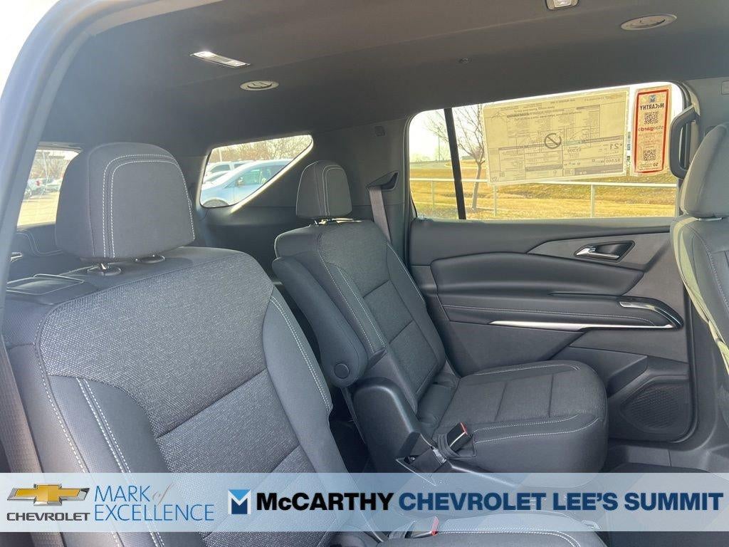 2025 Chevrolet Traverse LT w/2LT