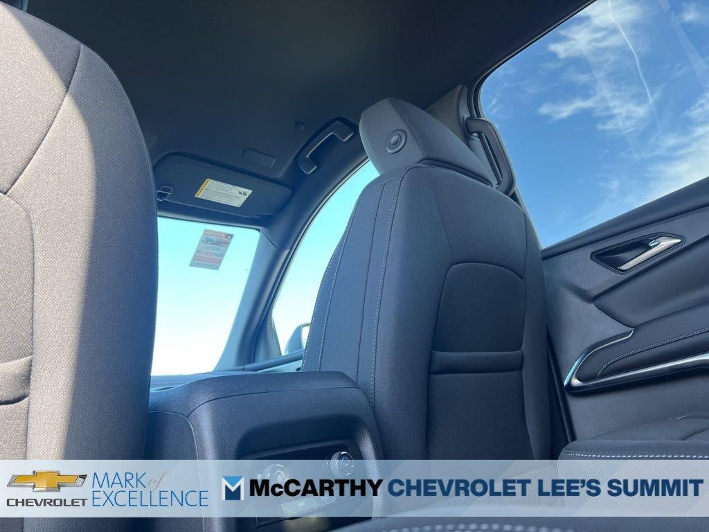 2025 Chevrolet Traverse LT w/2LT