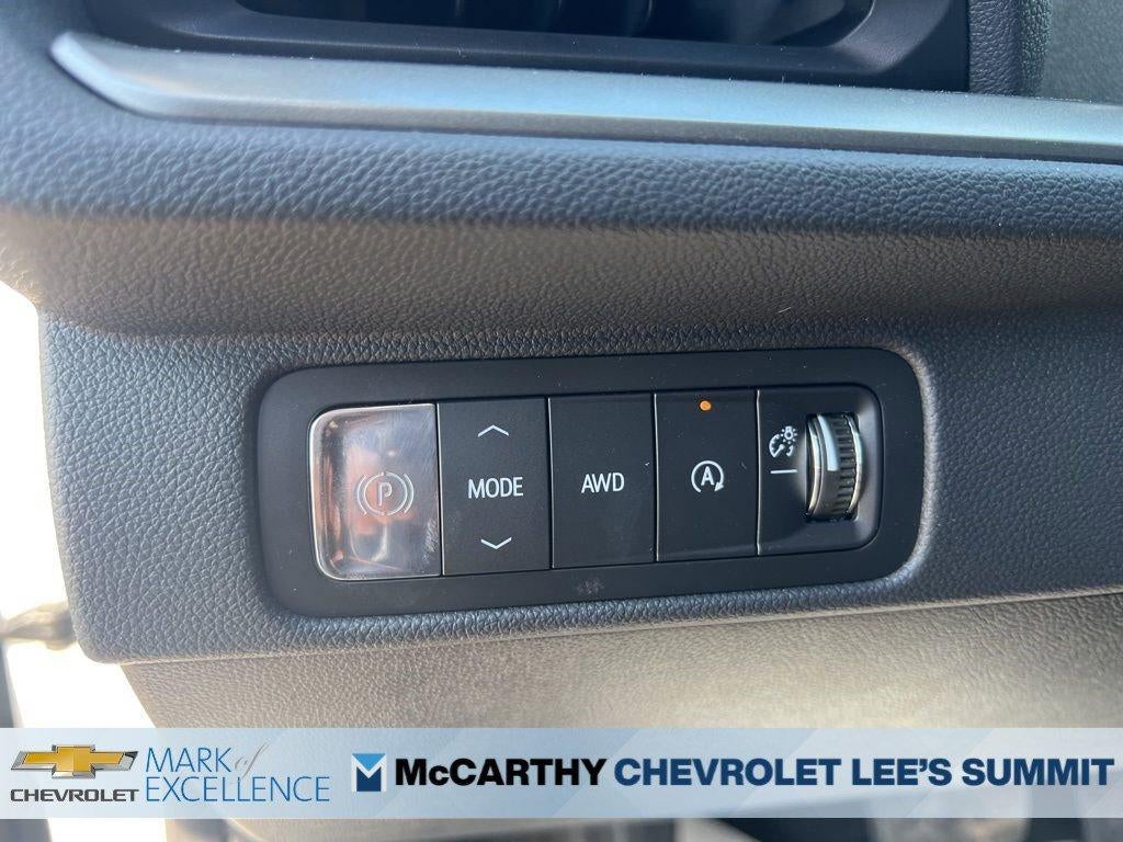 2025 Chevrolet Traverse LT w/2LT