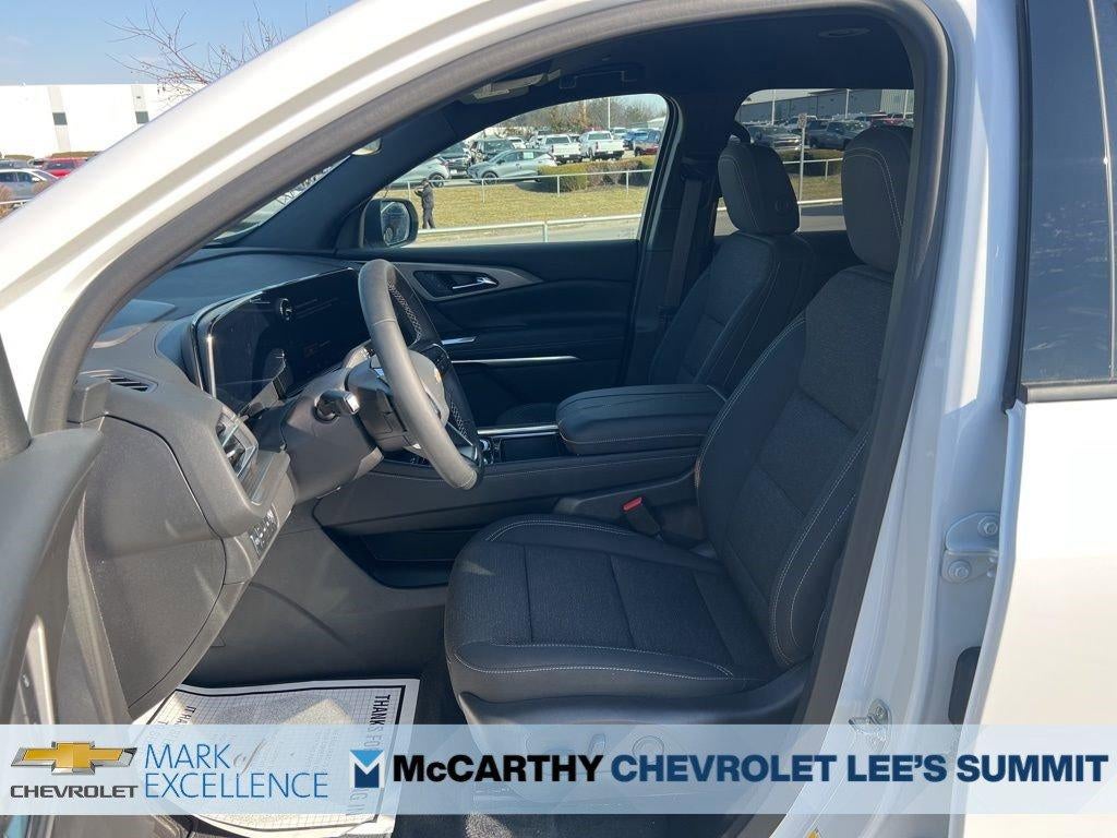 2025 Chevrolet Traverse LT w/2LT