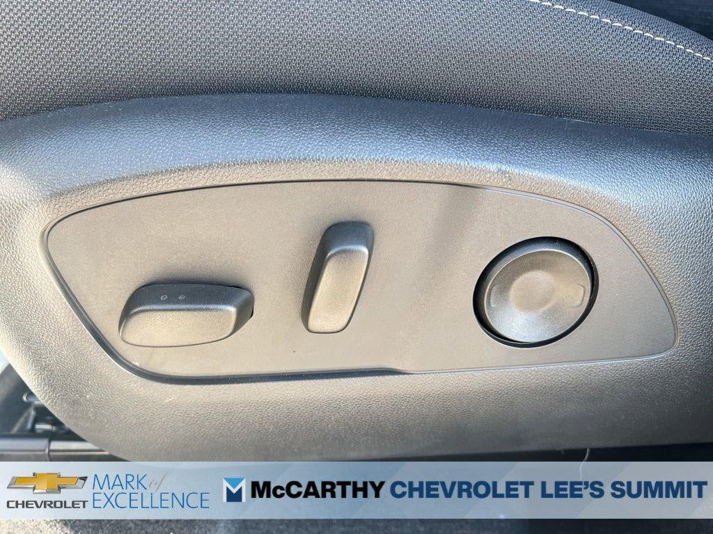 2025 Chevrolet Traverse LT w/2LT