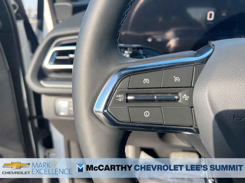 2025 Chevrolet Traverse LT w/2LT