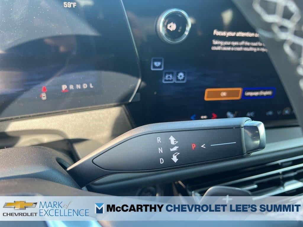 2025 Chevrolet Traverse LT w/2LT