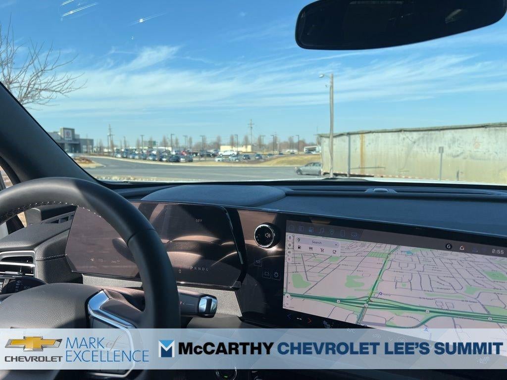 2025 Chevrolet Traverse LT w/2LT