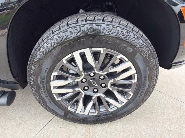 2027 Chevrolet Suburban 4WD Z71
