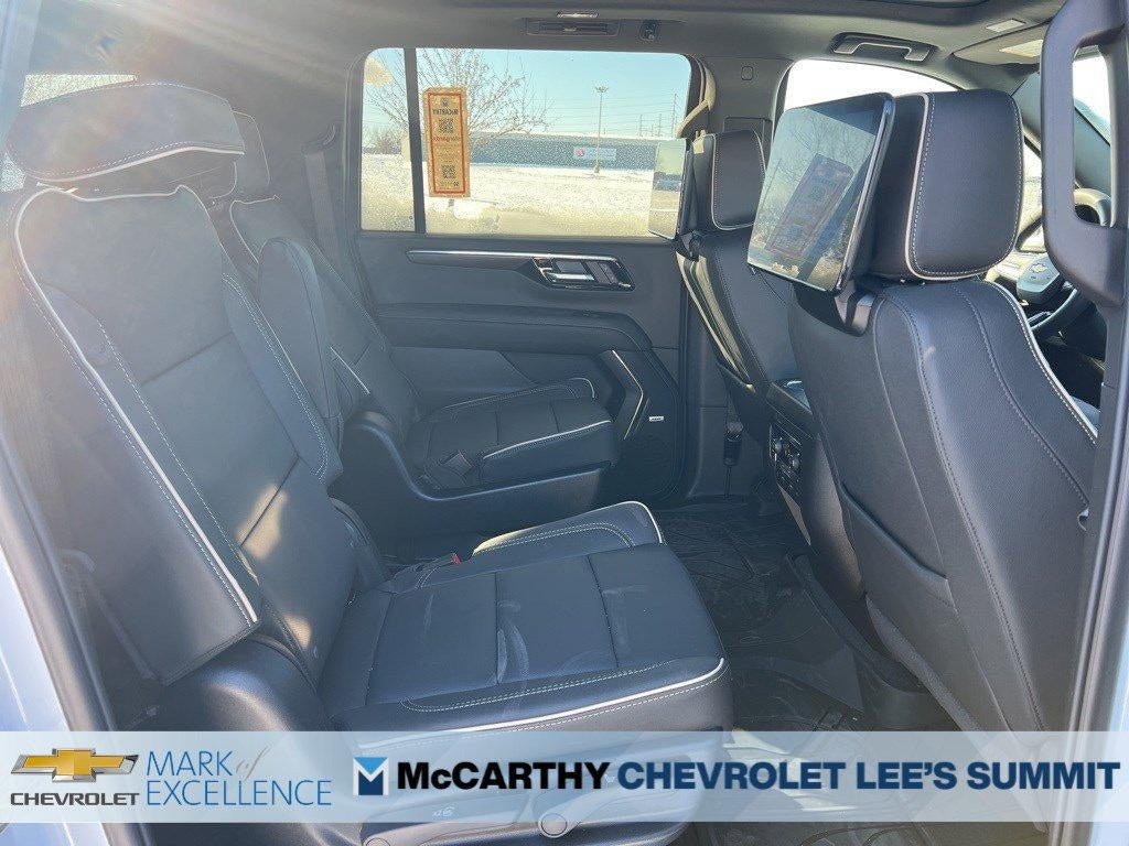 2026 Chevrolet Suburban 4WD Premier