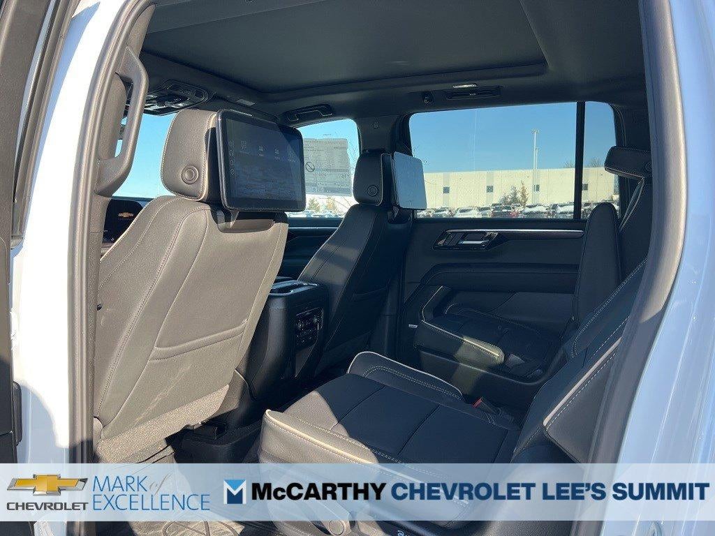 2026 Chevrolet Suburban 4WD Premier