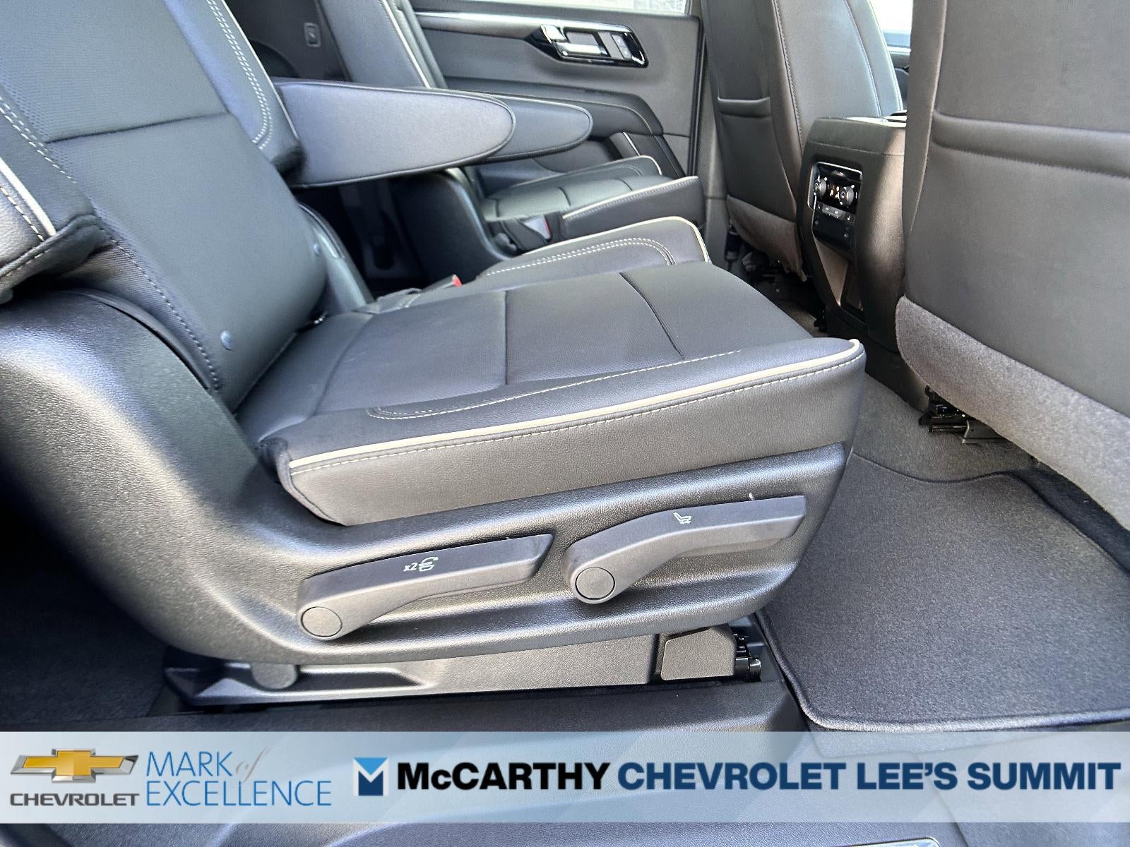 2026 Chevrolet Suburban 4WD Premier