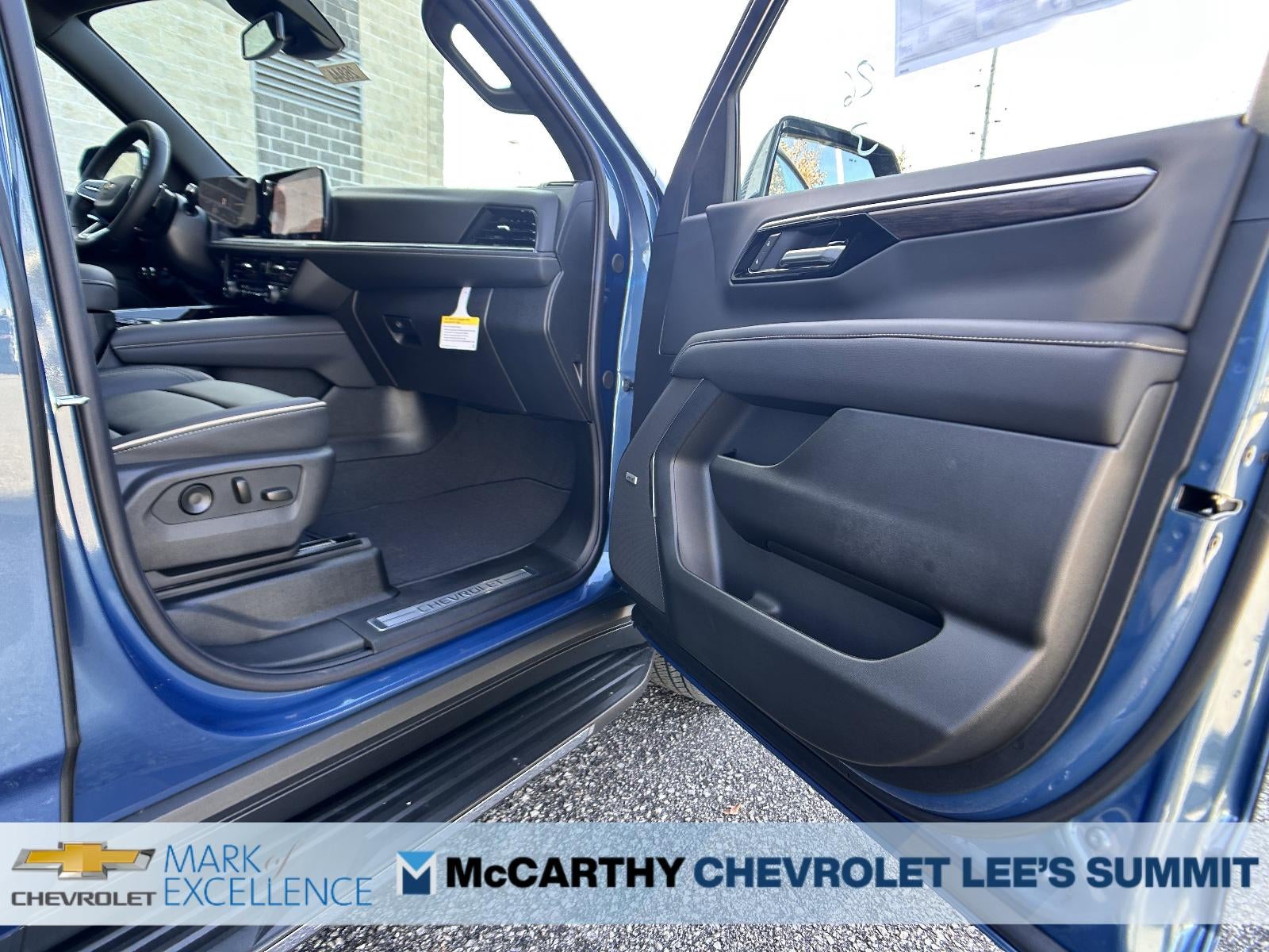 2026 Chevrolet Suburban 4WD Premier